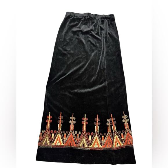 Vintage America Dresses & Skirts - Vtg Velvet Embroidered Hem Boho Maxi Skirt Womens Size M Whimsigoth Artsy